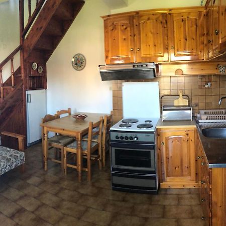 איסטרו Stavros Apartments מראה חיצוני תמונה