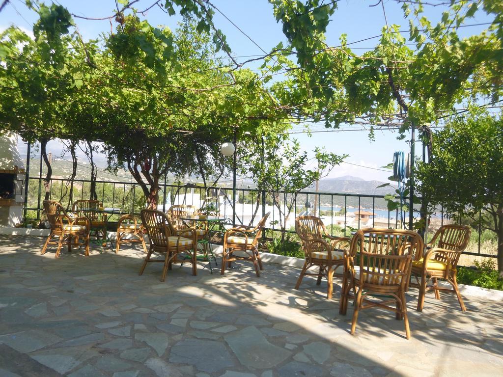 איסטרו Stavros Apartments מראה חיצוני תמונה