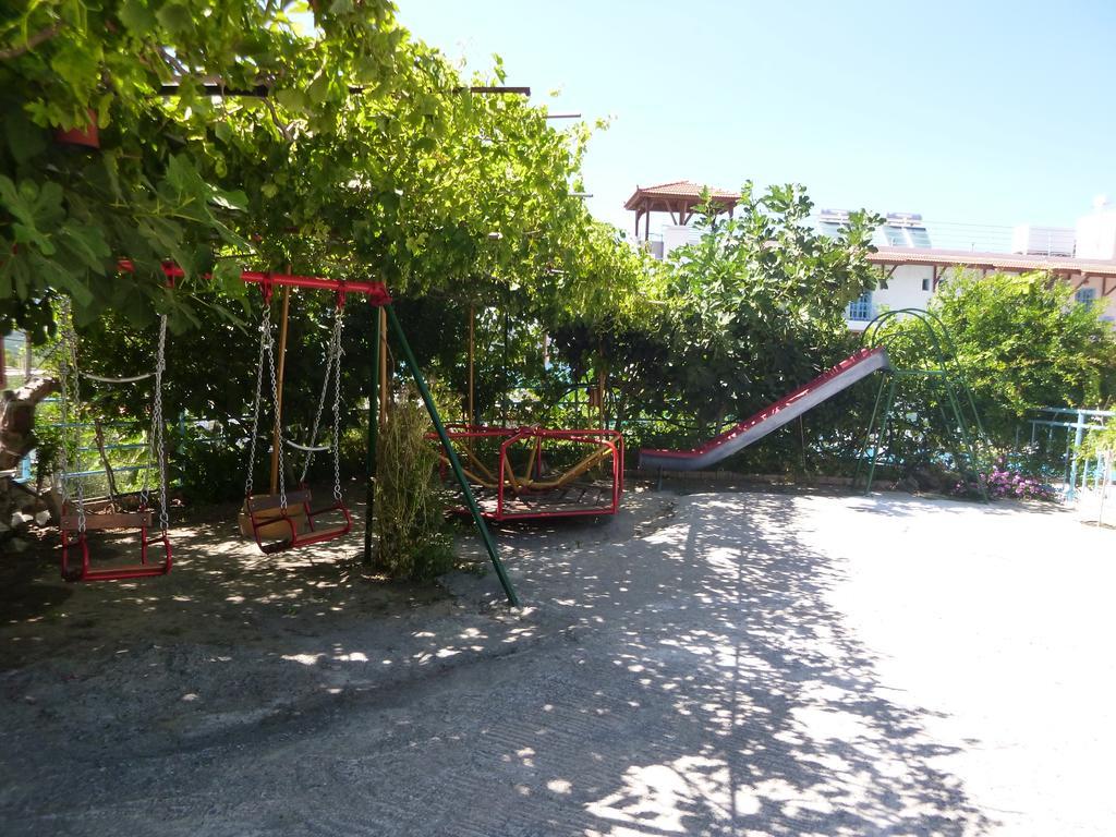 איסטרו Stavros Apartments מראה חיצוני תמונה