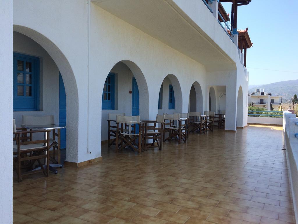 איסטרו Stavros Apartments מראה חיצוני תמונה