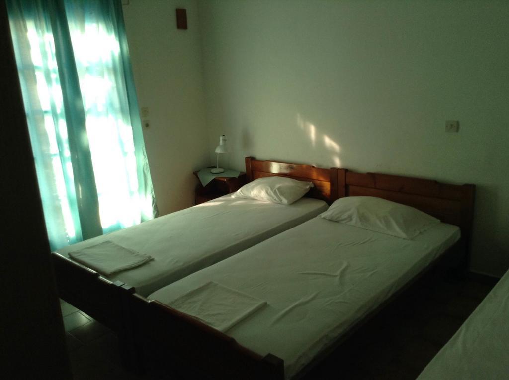 איסטרו Stavros Apartments מראה חיצוני תמונה