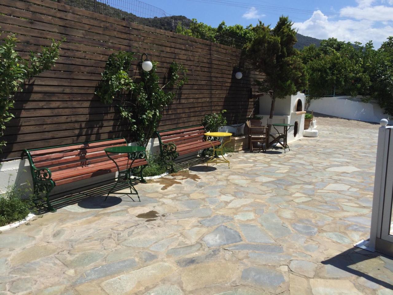 איסטרו Stavros Apartments מראה חיצוני תמונה