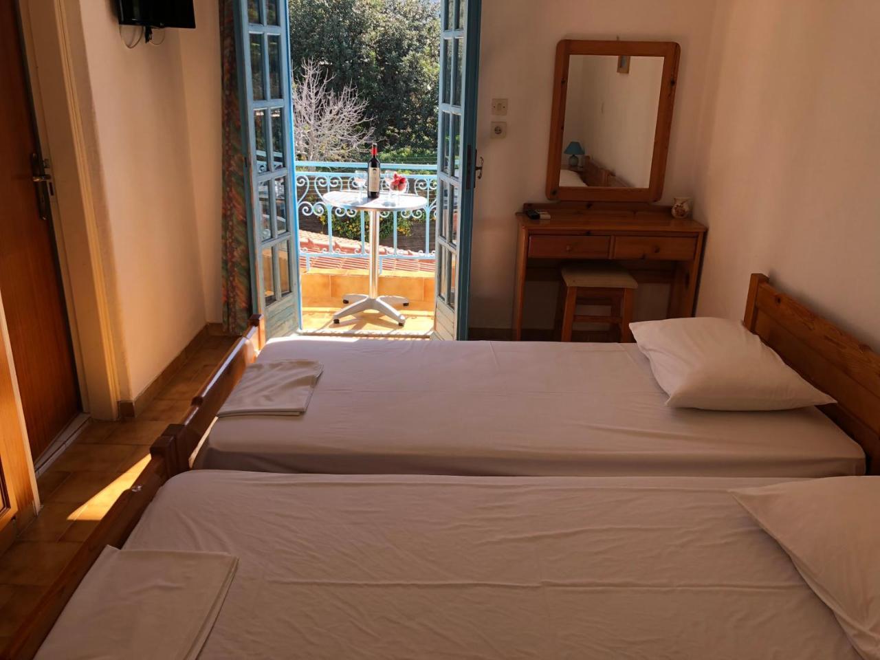 איסטרו Stavros Apartments מראה חיצוני תמונה