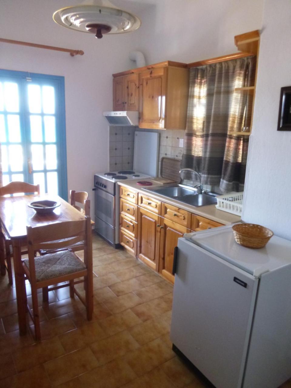 איסטרו Stavros Apartments מראה חיצוני תמונה