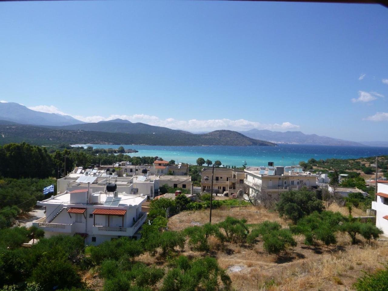 איסטרו Stavros Apartments מראה חיצוני תמונה