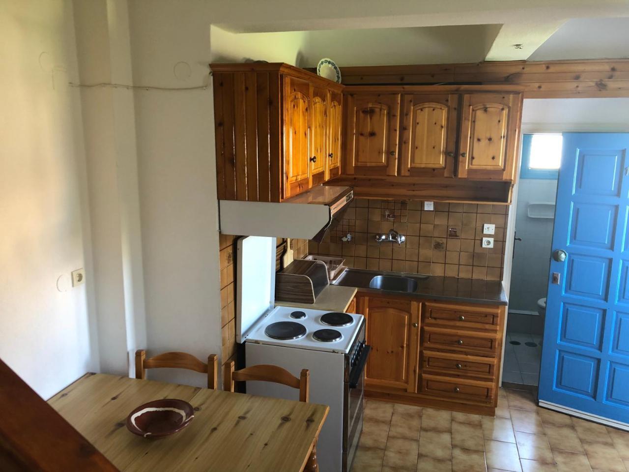 איסטרו Stavros Apartments מראה חיצוני תמונה