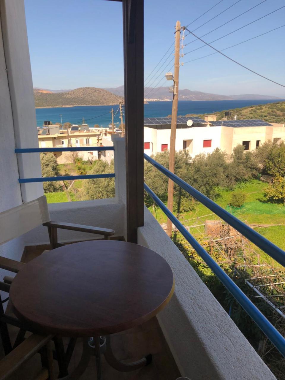 איסטרו Stavros Apartments מראה חיצוני תמונה