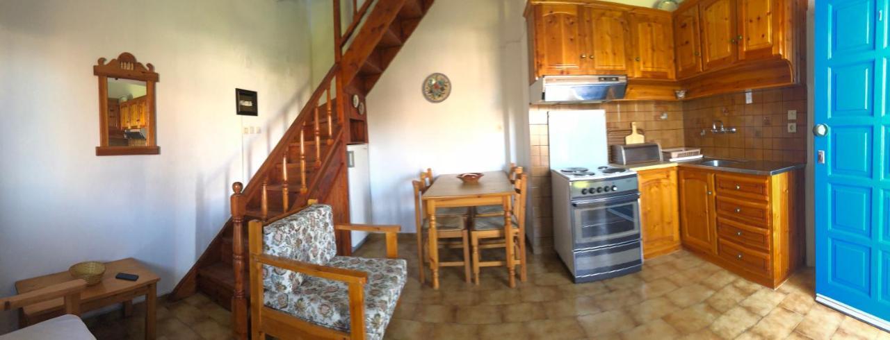 איסטרו Stavros Apartments מראה חיצוני תמונה