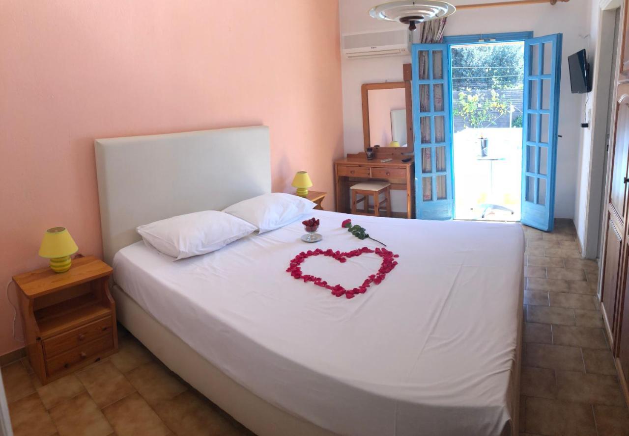 איסטרו Stavros Apartments מראה חיצוני תמונה